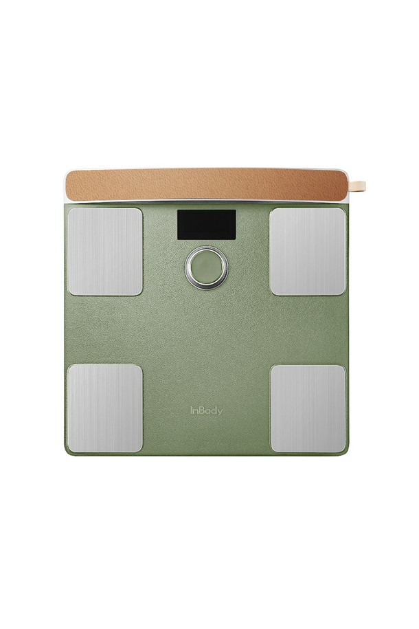 인바디 다이얼 H40NWi는 와이파이 및 블루투스 5.0을 통해 무선 연결을 지원하는 스마트 체중계로, 체지방, 골격근량, BMI, 상하체 밸런스 등 다양한 측정 항목을 제공합니다. 이 체중계는 8점 전극 시스템과 3중 주파수 측정 기술을 적용하여 정확도를 높였으며, 프리미엄 가죽 소재와 내장 스피커를 갖추고 최대 20명의 사용자를 등록할 수 있습니다. 가정용 및 개인 건강 관리에 적합하며, 맞춤형 식단 및 운동 가이드와 모바일 앱 연동을 통해 실시간 데이터 전송이 가능합니다.
