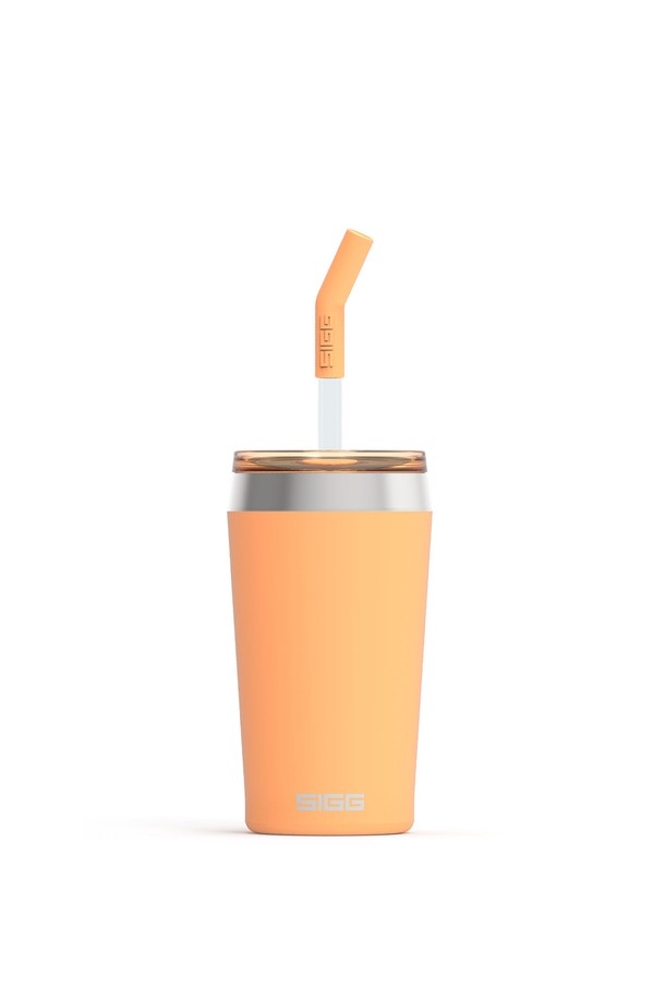 지그 헬리아 텀블러 450ml는 캠핑과 일상생활에서 모두 유용한 텀블러입니다. Muted Peach 색상으로, 스테인리스 스틸, 유리, 실리콘, 트라이탄 소재를 사용하여 제작되었습니다. 이중진공단열 구조로 최대 3시간 보온, 17시간 보냉이 가능하며, 생활 방수 기능도 갖췄습니다. 넓은 입구와 분리형 실리콘 마개, 반투명 뚜껑, 유리 빨대, 세척용 브러시를 포함하여 편리하게 사용할 수 있으며, BPA-free 제품입니다.
