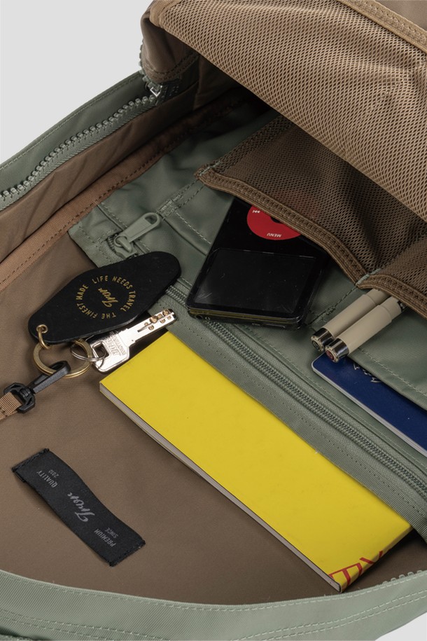 TRVR - 백팩 - Staple Travel Daypack