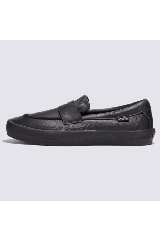 COMMONGROUND - 스니커즈 - [프로매장 한정] 스케이트 로퍼 레더 올블랙 SKATE Loafer Black_Black / VN0A5DXUBKA1