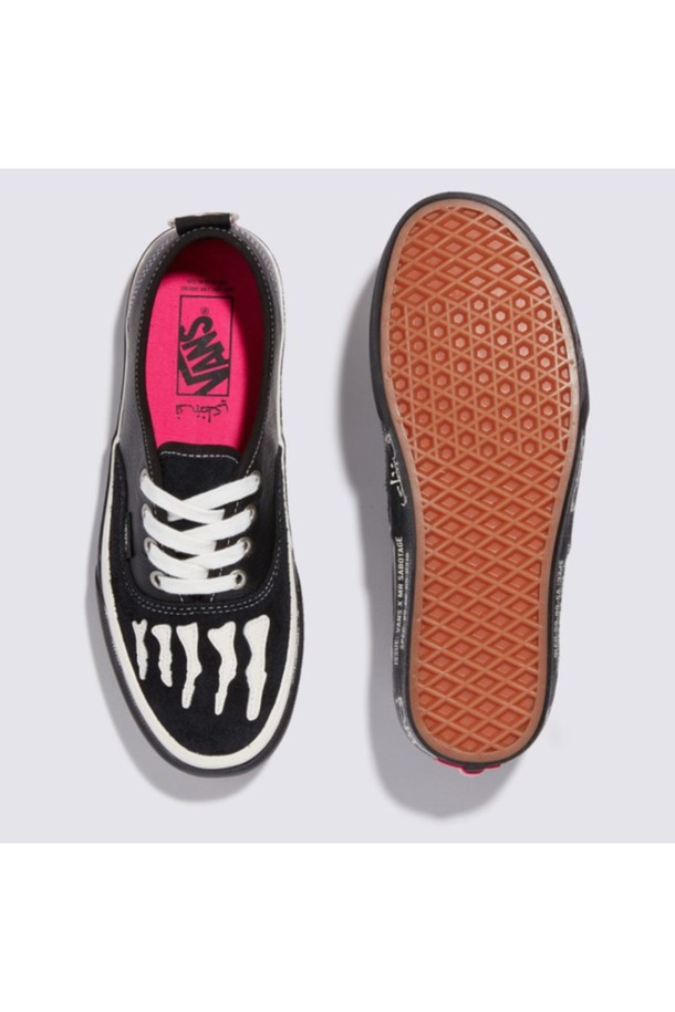 VANS - 스니커즈 - Vans x Mark SBTG 어센틱 레더 블랙 Vans x Mark SBTG Authentic Black / VN000BW5BPR1