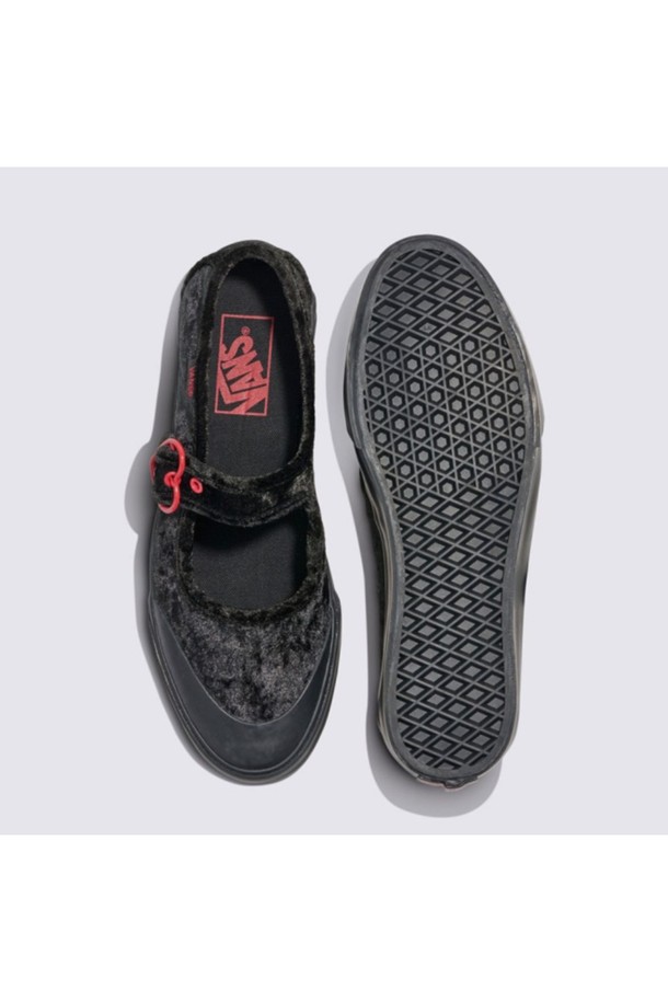 VANS - 스니커즈 - 반스 메리 제인 벨벳 하트 블랙_레드 Mary Jane HEARTS Black_Red / VN000CRR4581