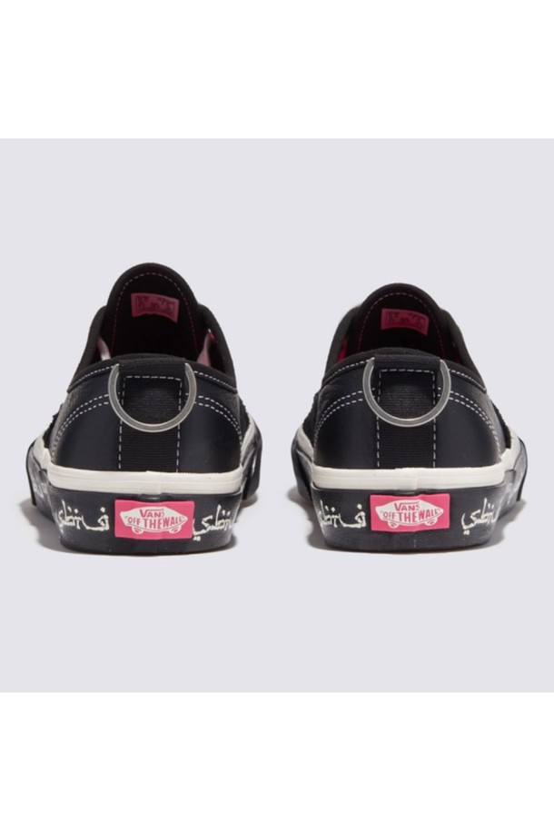 VANS - 스니커즈 - Vans x Mark SBTG 어센틱 레더 블랙 Vans x Mark SBTG Authentic Black / VN000BW5BPR1