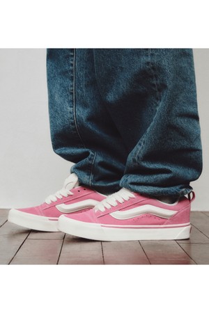 뉴 스쿨 레트로 컬러 핑크 Knu Skool RETRO COLOR Pink / VN0009QCBJ11