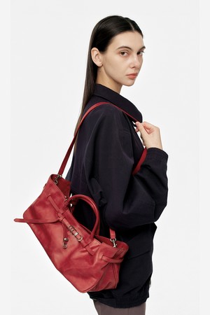 GRANDMA USED BAG_apple red pull-up