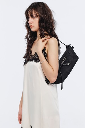 GRANDMA USED SLING BAG_black nubuck