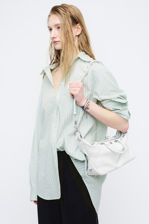 DUMPLING STUD MINI_off white cracked