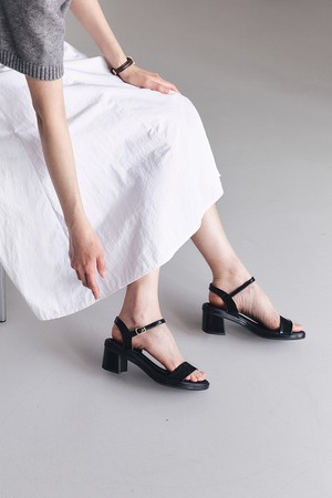 피카딜리 566061 샌들_블랙페이턴트(6cm)