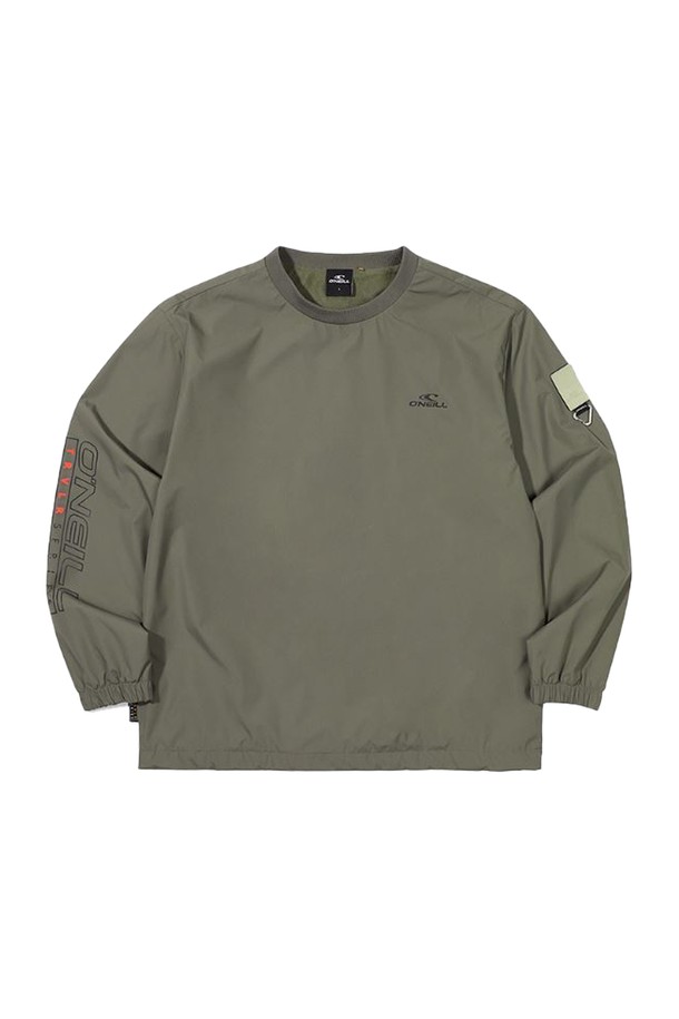 [오닐] 남성 포니 우븐 맨투맨 OMTRM4114-507은 가을, 겨울철에 따뜻하게 입을 수 있는 남성용 맨투맨입니다. 다크브라운 색상의 이 맨투맨은 일상과 아웃도어 활동 모두에 적합하며, 스포티함과 캐주얼한 스타일을 동시에 연출합니다. 2L 우븐 소재로 제작되어 두꺼운 두께감과 부드러운 촉감을 자랑하며, 기모 안감으로 보온성을 높였습니다. 소매 리플렉티브 아트 포인트와 탈부착 가능한 카라비너, 로고 디테일이 디자인의 특징이며, 슬림핏, 레귤러핏, 루즈핏, 오버핏 등 다양한 핏으로 스타일링할 수 있습니다. 라운드넥에 긴 소매 기장으로 편안하게 착용할 수 있으며 겨울 데일리룩, 산책룩, 캠핑룩에 잘 어울립니다.
