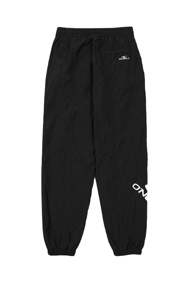 [오닐] 여성 라곤 조거 트레이닝 팬츠 OWWPM7104-199는 여성스러운 스포티함과 캐주얼 무드를 동시에 연출하는 조거 트레이닝 팬츠입니다. 나일론과 폴리에스테르 혼방 소재로 제작되어 사계절 내내 활용 가능하며, 부드러운 촉감과 편안한 착용감을 제공합니다. 허리 밴딩 디테일과 슬림, 스탠다드, 루즈, 오버핏 등 다양한 핏으로 연출하여 스타일리시하게 착용할 수 있습니다. 크롭 기장으로 활동성을 높였으며, 메쉬 안감으로 통기성을 더했습니다. 로고 프린트와 대비색상 디테일이 돋보이는 디자인으로, 피트니스룩, 러닝룩, 일상복으로 활용 가능하며, 세트 구성으로 더욱 완벽한 스타일을 완성할 수 있습니다.
