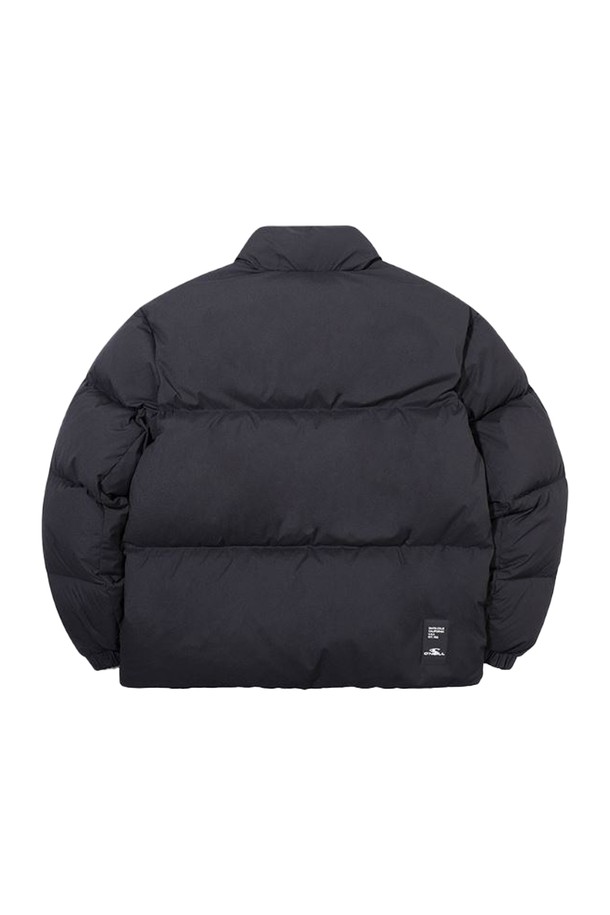 오닐 공용 발열 베이 덕다운 점퍼 OUDMM4155-199는 일상 및 스포츠 활동에 적합한 남녀 공용 덕다운 점퍼입니다. 겨울철 추위를 효과적으로 막아주는 두꺼운 두께감에 부드러운 촉감과 긴 소매 기장으로 편안한 착용감을 선사합니다. 발열 기능과 HEAT 시스템을 적용하여 보온성을 극대화했으며, 스포티, 캐주얼, 미니멀 스타일을 선호하는 분들께 추천합니다. 슬림핏, 레귤러핏, 루즈핏, 오버핏 등 다양한 핏으로 출시되어 폭넓은 선택이 가능하며, 블랙 컬러의 무지 디자인으로 어떤 옷에도 쉽게 매치할 수 있습니다. 겨울 데일리룩, 산책룩, 여행룩에 활용하여 따뜻하고 스타일리시한 겨울을 연출해보세요.
