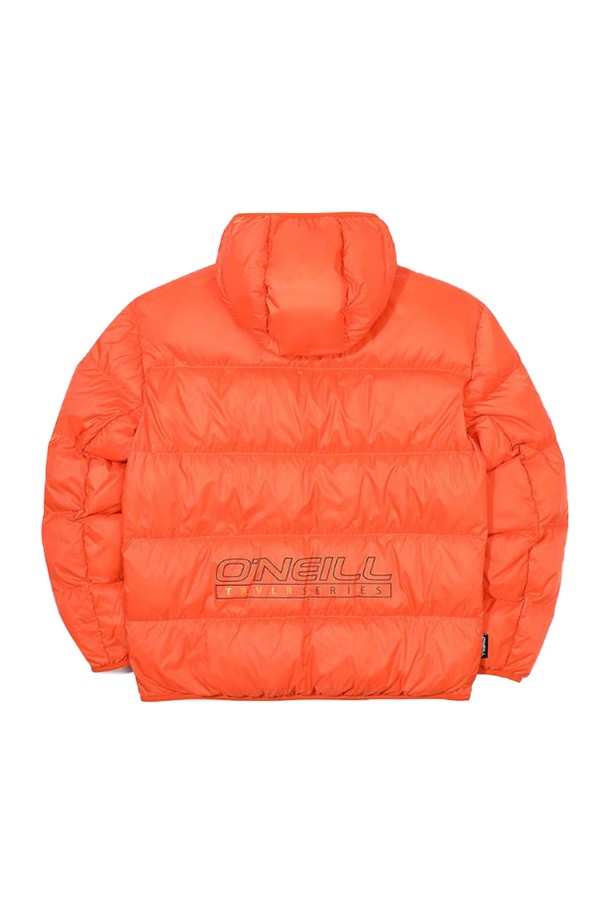 [오닐] 남성 커터 후드 볼륨 덕다운 점퍼 OMDMM4103-301은 일상, 아웃도어 활동은 물론 겨울 데일리룩과 여행룩에 모두 잘 어울리는 남성용 덕다운 점퍼입니다. 스포티, 캐주얼, 고프코어 스타일을 모두 소화할 수 있으며, 넉넉한 레귤러 핏으로 편안하게 착용 가능합니다. 오렌지 컬러에 로고 패턴으로 포인트를 주었으며, 두꺼운 두께감과 부드러운 촉감으로 따뜻함을 선사합니다. 후드 타입에 집업 여밈 방식으로 간편하게 입고 벗을 수 있으며, 카라비너 탈부착, 패커블 디자인, 경량 덕다운 충전재 (오리털 80%, 오리깃털 20%)로 기능성까지 갖춘 겨울철 필수 아이템입니다.
