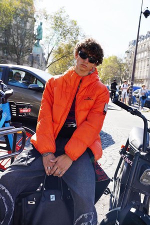 [오닐] 남성 커터 후드 볼륨 덕다운 점퍼 OMDMM4103-301