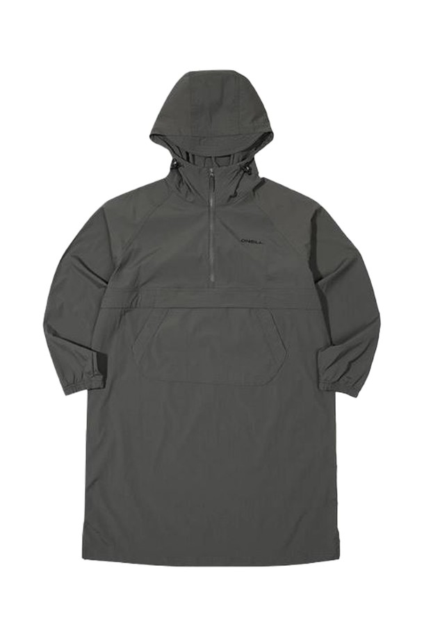 [오닐] 24/FW 여성 우디 후디 원피스 OWONN7103-821는 가을, 겨울 시즌에 활용하기 좋은 여성 후디 원피스입니다. 다크카키 색상의 무지 디자인으로, 캐주얼하고 스포티한 스타일을 연출할 수 있습니다. 넉넉한 루즈핏에 긴소매, 후드넥으로 편안한 착용감을 선사하며, 아노락 스타일과 밑단 트임 디자인이 특징입니다. 신축성이 있어 야외활동 시에도 활동성을 보장하며, 가을 나들이룩, 겨울 데일리룩, 산책룩 등 다양한 TPO에 맞춰 활용할 수 있습니다. 나일론과 폴리우레탄 혼방 소재로 제작되었으며, 안감은 없습니다.
