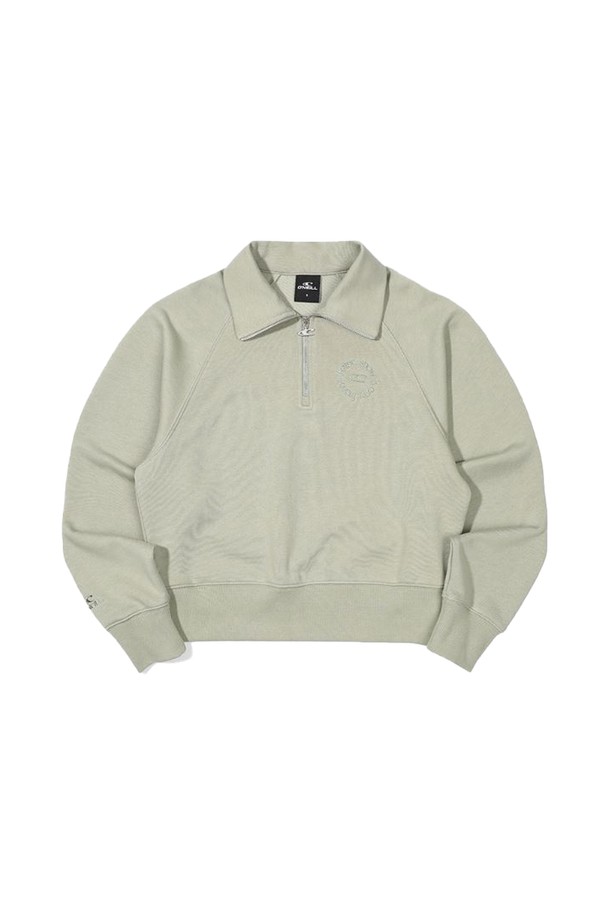 [오닐] 24/FW 여성 서프 트래블 하프 집업 OWTZN7154-840는 가을, 겨울 시즌에 어울리는 여성용 하프 집업입니다. 제이드 컬러의 무지 디자인으로, 일상과 레저 활동 모두에 활용할 수 있습니다. 면, 폴리에스터, 폴리우레탄 혼방 소재로 제작되어 부드러운 촉감과 약간의 신축성을 제공하며, 드롭 숄더 디자인으로 편안한 루즈핏을 연출합니다. 스탠드넥과 카라 디자인으로 다양한 스타일링이 가능하며, 크롭 기장과 긴 소매가 특징입니다. 캐주얼, 스포티, 미니멀 스타일을 즐겨 입는 분들께 추천하는 겨울 데일리룩 아이템입니다.
