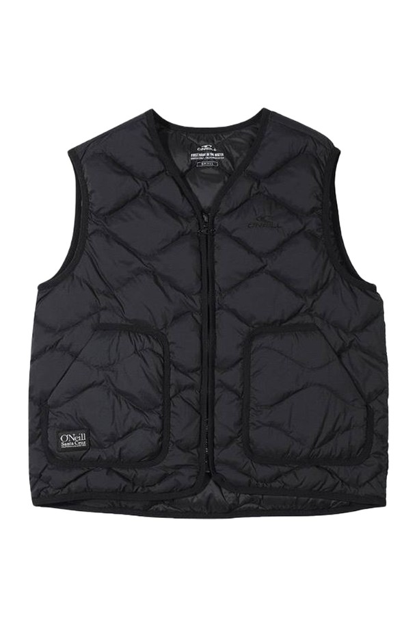 [오닐] 24/FW 여성 리나 덕다운 퀼팅 숏 베스트 OWVDN8102-199는 가을과 겨울 시즌, 일상과 아웃도어 활동 모두에 활용 가능한 여성용 숏 베스트입니다. 블랙 컬러의 슬림핏 디자인으로, 덕다운 80%와 덕페더 20% 충전재를 사용하여 보온성을 높였습니다. 퀼팅 패턴과 아웃포켓 니트 디테일이 특징이며, 하이브리드 기능성 디자인으로 캐주얼하고 스포티한 스타일을 연출합니다. 민소매 디자인에 집업 방식으로 편안하게 착용 가능하며, 부드러운 촉감으로 겨울 데일리룩, 산책룩, 여행룩에 활용하기 좋습니다. 경량 퀼팅 패턴과 두꺼운 두께감으로 따뜻함과 스타일을 동시에 잡았습니다.
