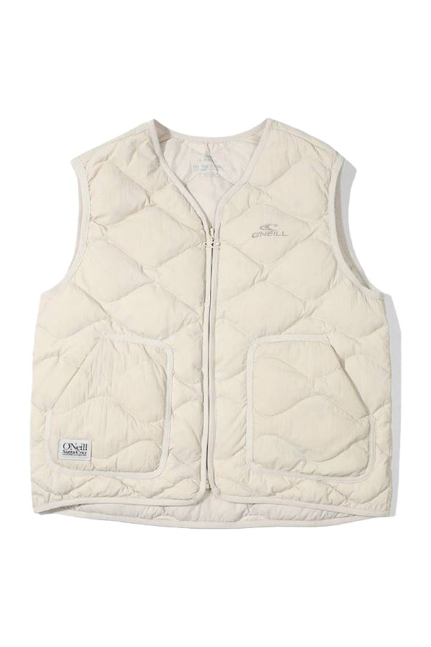 [오닐] 24/FW 여성 리나 덕다운 퀼팅 숏 베스트 OWVDN8102-508는 가을과 겨울철에 따뜻하게 입을 수 있는 여성용 숏 베스트입니다. 라이트 베이지 색상의 이 베스트는 나일론과 폴리에스터 혼방 소재로 제작되었으며, 립스탑 소재와 PU 코팅으로 내구성을 높였습니다. 덕다운 충전재(오리솜털 80%, 오리깃털 20%)를 사용하여 뛰어난 보온성을 제공하며, 퀼팅 패턴과 곡선 라인 디자인으로 캐주얼하면서도 스포티한 스타일을 연출합니다. 민소매, 집업 방식에 슬림핏과 스탠다드핏을 모두 아우르는 디자인으로, 일상, 산책, 여행 등 다양한 TPO에 활용 가능합니다.

