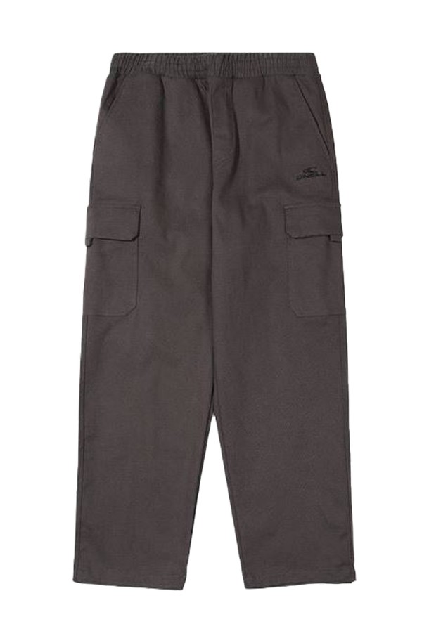 [오닐] 24/FW 남성 베리 파라슈트 팬츠 OMPTN4120-195는 가을, 겨울 시즌에 적합한 남성용 파라슈트 팬츠입니다. 다크 그레이 컬러에 루즈 핏으로 제작되어 캐주얼하고 편안한 스타일을 연출합니다. 면과 폴리우레탄 혼방의 부드러운 촉감과 신축성 있는 소재로 활동성을 높였습니다. 허리 밴딩 처리와 사이드, 백 포켓, 보강된 포켓 디테일로 실용성을 더했습니다. 일상, 워크웨어, 시티보이룩 등 다양한 TPO에 활용하기 좋습니다.
