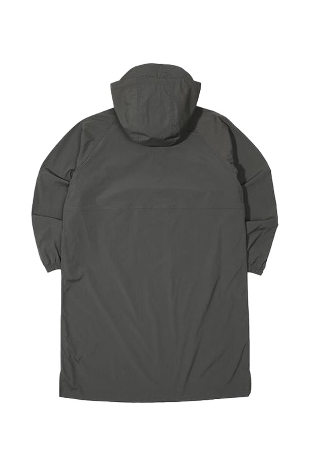 [오닐] 24/FW 여성 우디 후디 원피스 OWONN7103-821는 가을, 겨울 시즌에 활용하기 좋은 여성 후디 원피스입니다. 다크카키 색상의 무지 디자인으로, 캐주얼하고 스포티한 스타일을 연출할 수 있습니다. 넉넉한 루즈핏에 긴소매, 후드넥으로 편안한 착용감을 선사하며, 아노락 스타일과 밑단 트임 디자인이 특징입니다. 신축성이 있어 야외활동 시에도 활동성을 보장하며, 가을 나들이룩, 겨울 데일리룩, 산책룩 등 다양한 TPO에 맞춰 활용할 수 있습니다. 나일론과 폴리우레탄 혼방 소재로 제작되었으며, 안감은 없습니다.
