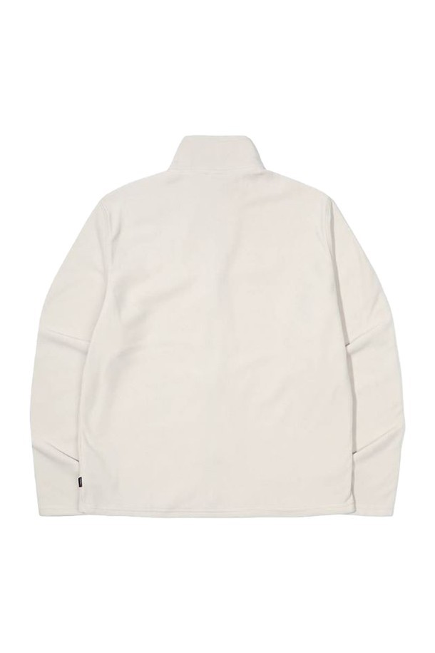 [오닐] 24F/W 남성 폴라텍 FZ 플리스 재킷 OMTHNI421-102는 부드러운 촉감과 가벼운 착용감이 특징인 남성용 플리스 재킷입니다. 아이보리 색상으로, 가을과 겨울에 일상 또는 아웃도어 활동 시 캐주얼하고 스포티하게 연출하기 좋습니다. 폴리에스터와 플리스 소재의 혼방으로 제작되었으며, 폴라텍 100 소재를 사용하여 보온성과 경량성을 높였습니다. 집업 스타일로, 재활용 소재를 사용하여 제작되었으며, 슬림핏, 레귤러핏, 루즈핏, 오버핏 등 다양한 핏으로 출시되어 폭넓은 스타일을 소화할 수 있습니다. 등산룩, 가을 나들이룩, 겨울 데일리룩에 활용하기 좋은 아이템입니다.
