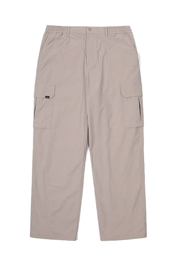 [오닐] 25/FW 남성 엘트 스트레이트 안감 팬츠 OMPTO4114-511은 남성용 스트레이트핏 기모 안감 바지입니다. 가을, 겨울 시즌에 적합하며, 베이지 색상으로 캐주얼 및 스포티한 스타일을 연출할 수 있습니다. 무지 디자인으로 다양한 상의와 매치하기 용이하며, 일상복으로 활용하기 좋습니다. 스포츠웨어 스타일을 겸비하여 활동적인 날에도 편안하게 착용 가능합니다.
