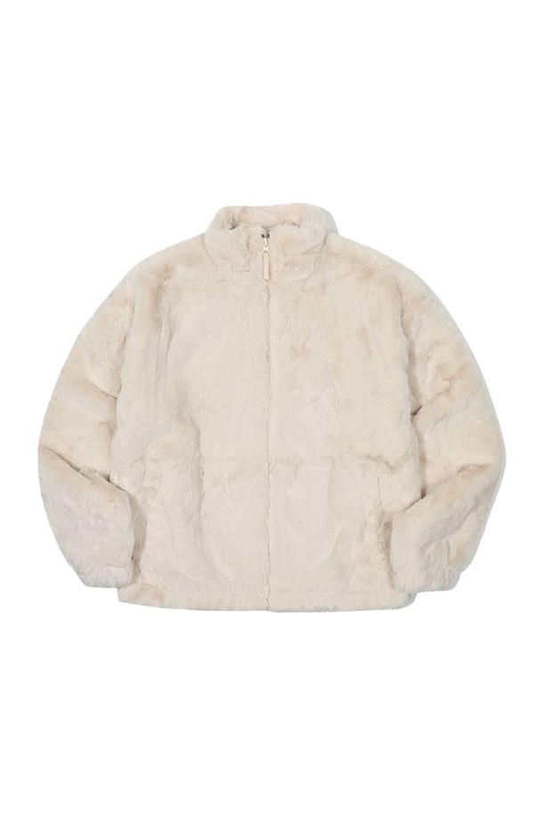 [오닐] 25/FW 여성 FWC'Cruz 인조 퍼 플리스 점퍼 OWJUOI301-102는 부드러운 촉감의 인조 퍼 플리스 소재로 제작되어 가을, 겨울철 따뜻함을 선사합니다. 아이보리, 화이트 컬러의 무지 디자인에 루즈핏과 크롭 기장으로 캐주얼하고 스포티한 스타일을 연출합니다. 집업 여밈 방식과 긴 소매 기장으로 편안함을 더했으며, 일상과 가벼운 스포츠 활동에 적합합니다. 산책룩, 미니멀한 스타일 연출에 활용하기 좋으며 높은 보온성을 제공합니다.
