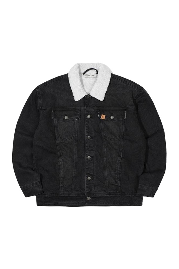 [오닐] 25/FW 남성 O'RIGINALS 데님 재킷 OMJUOI317-199는 가을, 겨울 시즌에 어울리는 남성용 데님 재킷입니다. 캐주얼 스타일의 블랙 컬러 무지 데님 소재로 제작되었으며, 레귤러 핏과 긴 소매 기장을 갖추고 있습니다. 버튼 여밈 방식과 카라, 포켓 디테일이 특징이며, 두꺼운 두께감과 뻣뻣한 촉감, 안감 퍼(Fur) 디테일로 보온성을 높였습니다. 미니멀, 클래식 스타일을 선호하는 남성에게 적합하며, 일상복으로 활용하기 좋습니다.
