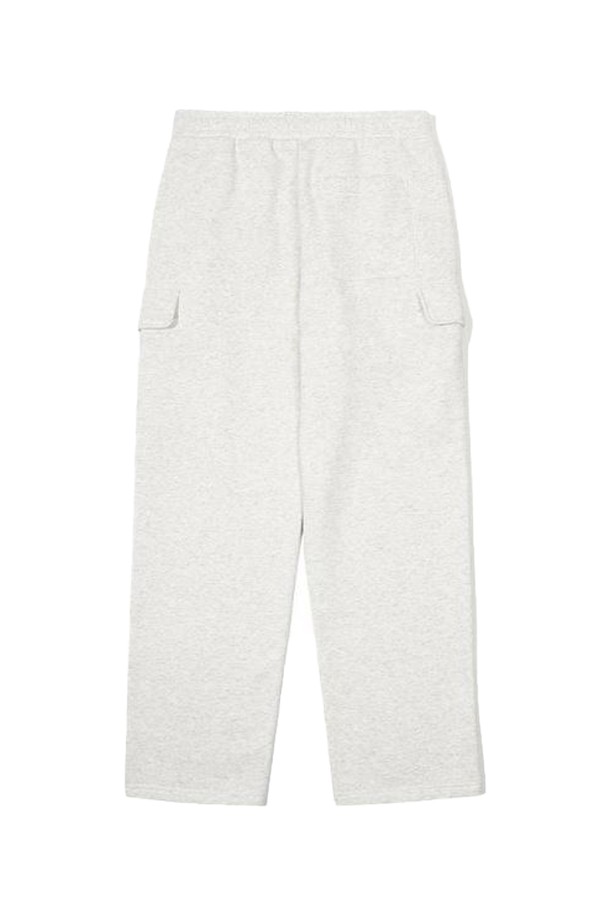 [오닐] 25/FW 남성 코제 루즈 카고 팬츠 OMPTO4153-515는 캐주얼, 스포티, 미니멀 스타일을 모두 아우르는 남성용 카고 팬츠입니다. 가을과 겨울에 적합하며, 여행룩 연출에 용이합니다. 루즈핏으로 편안한 착용감을 선사하며, 화이트 컬러의 무지 디자인이 특징입니다. 넉넉한 수납을 위한 카고 포켓 디테일이 돋보입니다. 일상 및 스포츠 활동 시 활용하기 좋은 긴 기장의 바지입니다.
