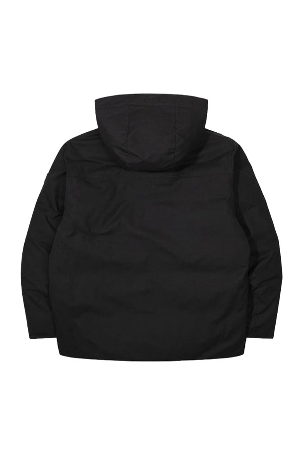 [오닐] 25/FW 남성 베른 덕다운 후디 점퍼 OMDHO4111-199는 가을과 겨울철, 일상 및 스포츠 활동에 적합한 남성용 덕다운 점퍼입니다. 무지 디자인에 레귤러핏으로 제작되었으며, 보온성과 방풍 기능을 갖춘 두꺼운 두께감의 후디 스타일입니다. 부드러운 촉감과 긴 소매 기장으로 편안함을 더했으며, 집업 여밈 방식으로 간편하게 착용할 수 있습니다. 출근룩과 여행룩에 캐주얼, 스포티, 미니멀한 스타일로 연출하기 좋습니다.
