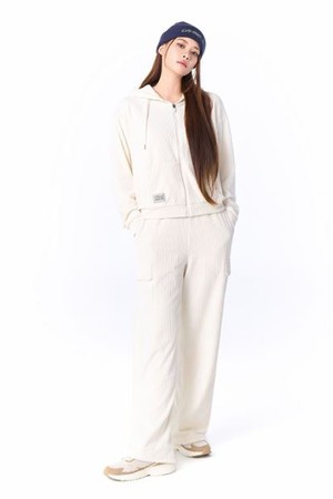 [오닐] 25F/W 여성 로에 코듀로이 와이드 팬츠 OWPTO8154-102