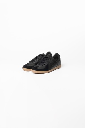 German BW Trainer - Black