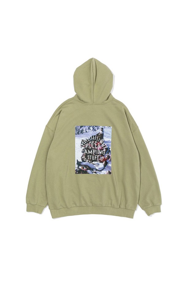 윌로우 그린 색상의 포토 후드는 면과 폴리에스테르 혼방 소재로 제작되어 부드러운 촉감을 자랑하며, 봄, 가을, 겨울 시즌에 활용하기 좋습니다. 캐주얼하고 스포티한 무드를 연출하며, 일상뿐 아니라 캠핑과 같은 야외 활동에도 적합합니다. 캥거루 포켓이 있어 실용성을 더했으며, 레귤러 핏과 긴소매 디자인으로 편안하게 착용할 수 있는 공용 후드티셔츠입니다.
