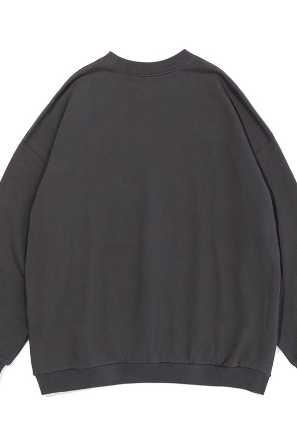 차콜 그레이 색상의 스팀드 햄스 캥거루 크루 스웨트셔츠/맨투맨은 면과 폴리에스테르 혼방 소재로 제작되어 일상생활은 물론 캠핑과 같은 야외 활동에도 편안하게 착용하기 좋습니다. 캥거루 무늬가 포인트로 더해졌으며, 라운드넥 디자인과 긴소매, 캥거루 포켓으로 실용성을 높였습니다. 가을, 겨울 시즌에 어울리는 레귤러 핏의 공용 상의입니다.
