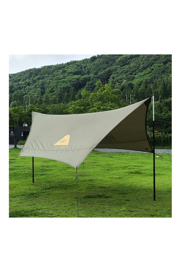 어드벤처 캐노피 OLIVE (올리브)는 캠핑과 아웃도어 활동에 적합한 캐노피/타프입니다. 475 x 420 cm 크기로 210D 옥스포드 립스탑 원단을 사용하여 제작되었으며, 3000mm 방수, UV 차단 및 발수 기능을 제공합니다. 올리브 색상의 무지 디자인으로, 보강된 삼각 아일렛과 테프론 코팅으로 내구성을 높였습니다. 구성품으로는 타프 가방, 메인 타프, 메인 스트링 2개, 사이드 스트링 4개, 펙 8개가 포함되며, 폴대는 별도로 구매해야 합니다.
