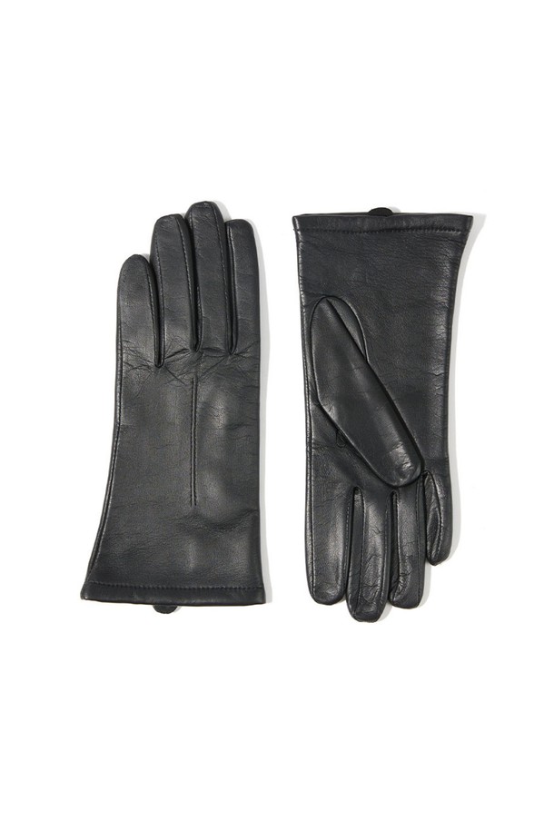 지니 여성 가죽 장갑 - 블랙은 부드러운 소가죽 소재로 제작되어 가을, 겨울철 보온성을 높여주는 장갑입니다. 무지 디자인에 손목 밴딩 디테일로 클래식하고 미니멀한 스타일을 연출합니다. 두꺼운 두께감으로 추운 날씨에도 따뜻하게 착용 가능하며, 출근룩에 고급스러움을 더해줍니다. 블랙 컬러로 어떤 옷에도 잘 어울려 데일리 아이템으로 활용하기 좋습니다.
