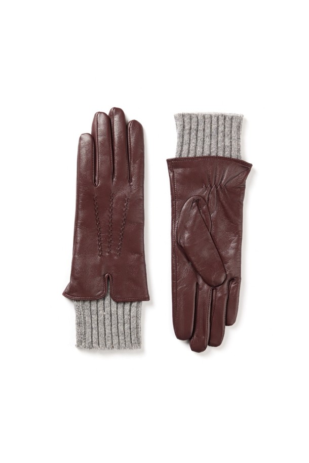 타마라 여성 가죽 장갑 - 클라렛은 가을과 겨울, 추운 계절에 따뜻하게 손을 보호해 줄 여성용 장갑입니다. 부드러운 촉감의 가죽 소재와 니트 커프스의 조화가 돋보이며, 클래식하면서도 미니멀한 스타일을 연출합니다. 클라렛, 버건디, 그레이 3가지 색상으로 제공되어, 어떤 의상에도 잘 어울립니다. 손목 부분의 니트 디테일이 디자인의 포인트가 되어 고급스러움을 더합니다. 일상생활에서 보온성을 유지하며 세련된 스타일을 완성해 보세요.
