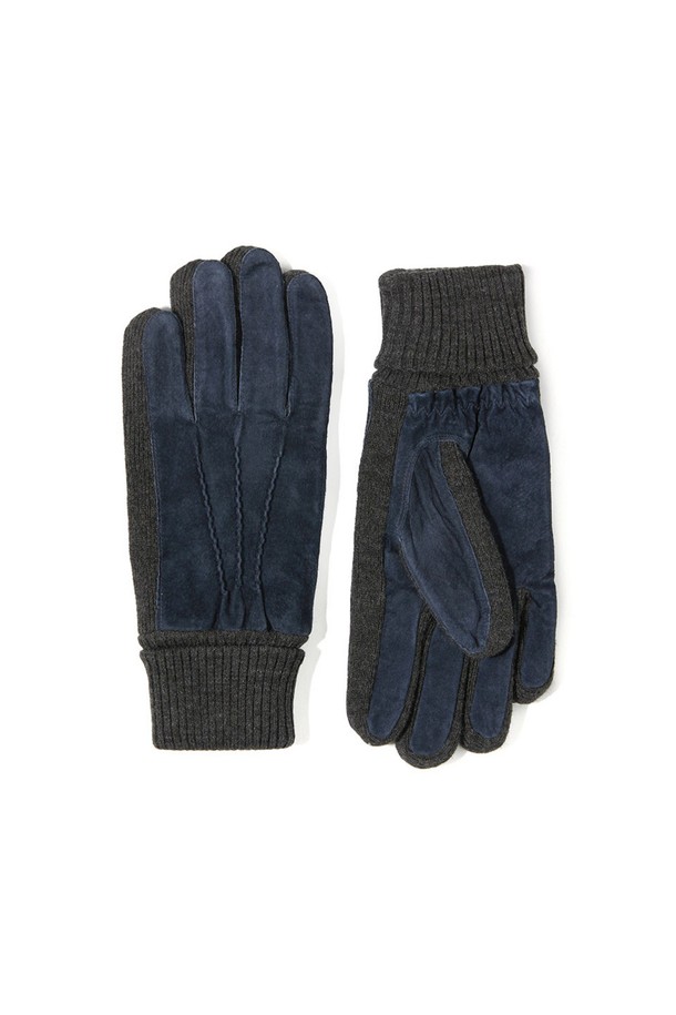 네이비 컬러의 켄들 남성 스웨이드 장갑입니다. 부드러운 스웨이드 소재로 제작되어 가을과 겨울철에 따뜻하게 착용할 수 있습니다. 두꺼운 두께감으로 보온성을 높였으며, 손목 립 디테일이 디자인의 포인트를 더합니다. 클래식, 미니멀, 캐주얼 스타일 모두 소화 가능하며, 출근룩에 매치하기 좋습니다. 무지 디자인으로 어떤 스타일에도 쉽게 코디할 수 있는 실용적인 장갑입니다.
