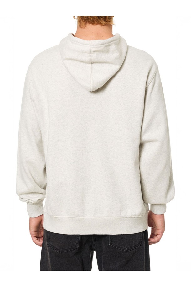 헤더 그레이 색상의 피크 후드티는 일상과 서핑 모두에 어울리는 활용도 높은 상의입니다. 롱 기장과 릴랙스핏으로 편안한 착용감을 선사하며, 엉덩이를 덮는 기장감으로 더욱 스타일리시합니다. 면과 폴리에스테르 혼방 소재로 제작되어 부드러운 촉감을 자랑하며, 빈티지 워싱 마감으로 은은한 멋을 더했습니다. 래쉬가드 위에도 착용 가능하며, 캐주얼 및 스트릿 스타일을 즐기는 분들께 여행룩, 캠핑룩으로 추천합니다.
