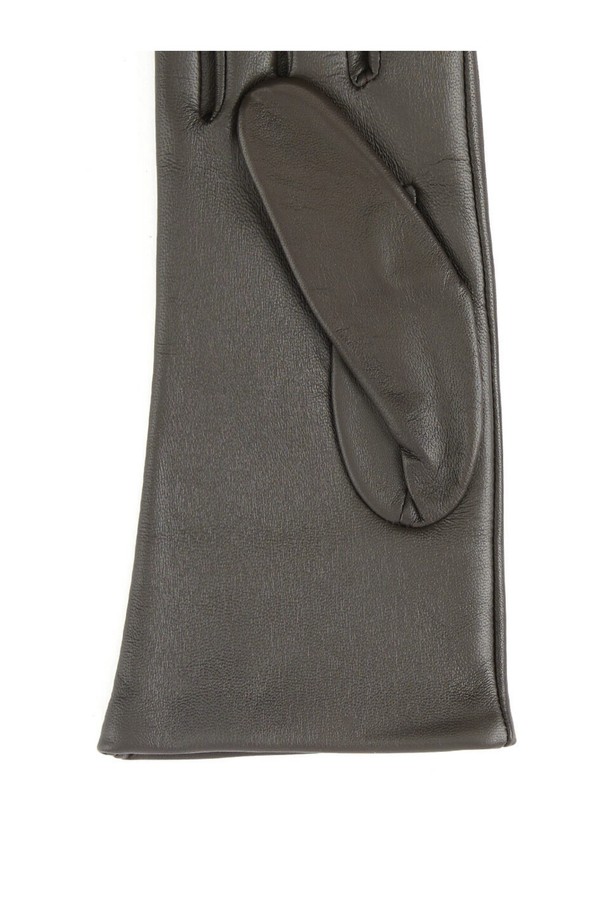 메이지 터치스크린 여성 가죽장갑 - 모카는 가을과 겨울, 출근룩에 잘 어울리는 여성용 장갑입니다. 부드러운 촉감의 가죽 소재로 제작되었으며, 미니멀하고 클래식한 디자인을 자랑합니다. 얇은 두께감으로 편안한 착용감을 선사하며, 모카 컬러가 세련된 분위기를 더합니다. 특히 터치스크린 기능이 있어 스마트 기기 사용이 편리합니다. 일상생활에서 스타일과 실용성을 동시에 만족시키는 아이템입니다.
