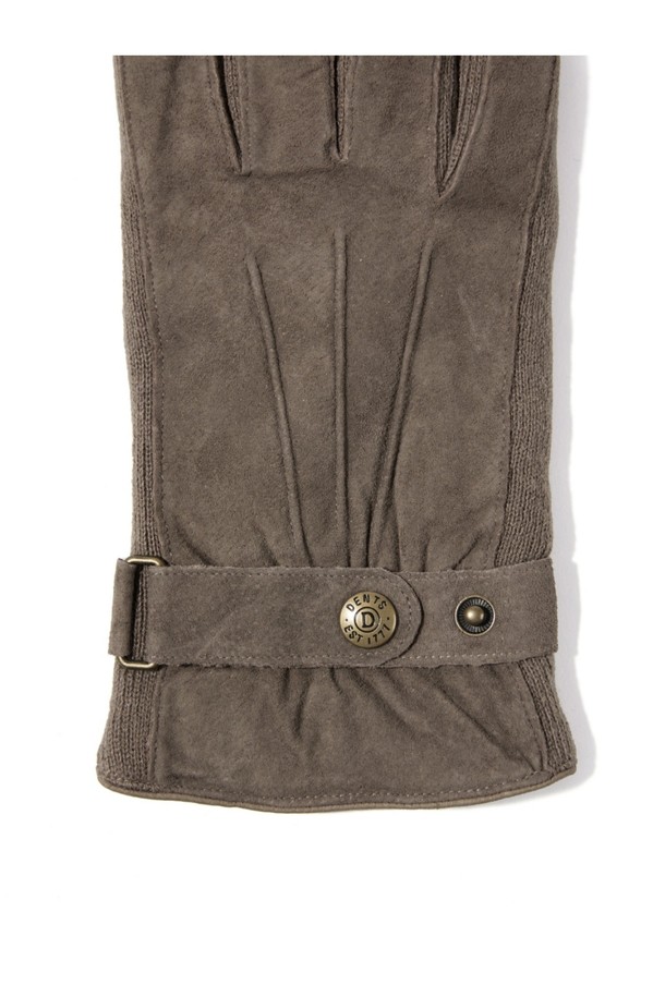 부드러운 스웨이드 소재와 따뜻한 보온성을 자랑하는 체스터 스타일의 장갑입니다. 은은한 오트밀 컬러가 어떤 옷에도 잘 어울리며, 일상에서 클래식하고 미니멀한 스타일을 연출하기 좋습니다. 부드러운 촉감과 보통 두께감으로 편안한 착용감을 선사하며, 디자인 장식으로 버튼이 더해져 고급스러움을 더했습니다. 가을, 겨울 시즌, 당신의 손을 포근하게 감싸줄 데일리 장갑입니다.
