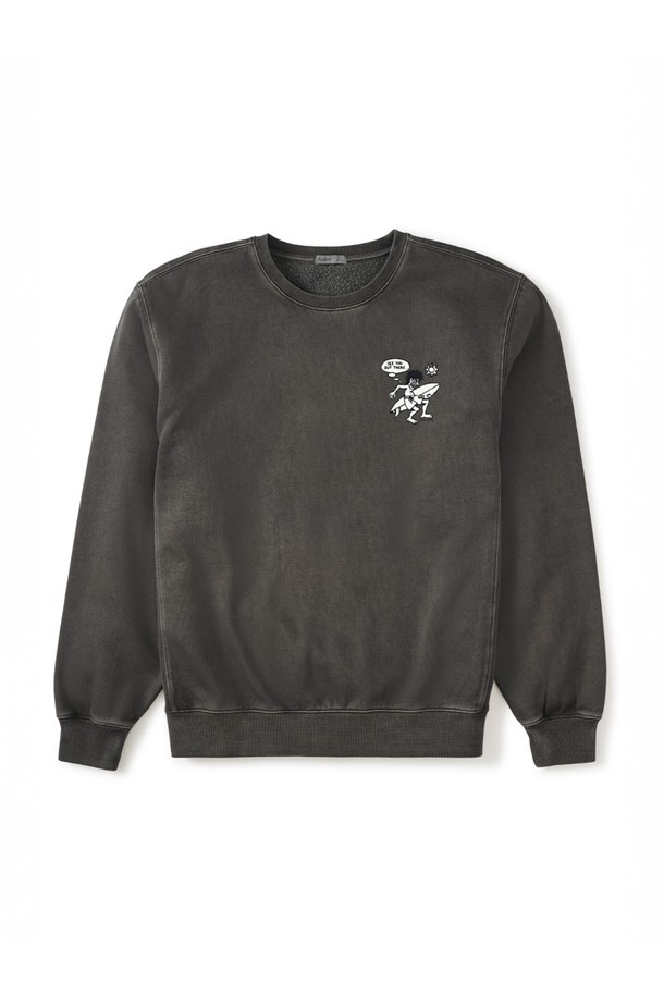 엑셀런트 크루넥 스웻셔츠 - 리드는 캘리포니아 서핑 감성을 담은, 빈티지 서핑 코믹 디자인의 스웻셔츠입니다. 부드러운 면과 폴리에스테르 혼방 소재로 제작되어 사계절 내내 착용 가능하며, 릴랙스 핏으로 편안한 착용감을 선사합니다. 힙을 덮는 레귤러 기장에 일반 티셔츠보다 2-3cm 더 긴 기장으로 트렌디함을 더했으며, 두꺼운 두께감으로 포근함을 느낄 수 있습니다. 빈티지 워싱 기법이 적용되어 자연스러운 멋을 살린, 캐주얼, 스트리트, 레트로 스타일의 집콕룩과 겨울 데일리룩에 적합한 아이템입니다.
