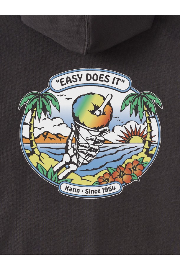 칠린 후드티 - 블랙 워시는 편안한 일상과 캐주얼 스타일을 위한 완벽한 선택입니다. 빈티지 워싱 처리로 자연스러운 멋을 더했으며, 캘리포니아 스타일 디자인이 돋보입니다. 릴랙스핏으로 편안한 착용감을 선사하며, 레이어링하기 좋은 디자인으로 다양한 스타일 연출이 가능합니다. 부드러운 면과 폴리에스테르 혼방 소재로 제작되어 사계절 내내 활용 가능하며, 일반 티셔츠보다 2-3cm 긴 기장으로 트렌디함을 더했습니다. 블랙 컬러의 후드티로 어떤 옷에도 쉽게 매치할 수 있습니다.
