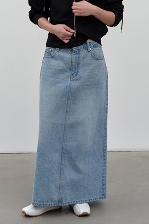 W 에센셜 데님 롱 스커트 Light Blue