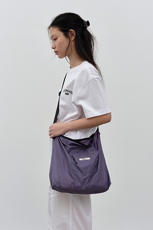 패커블 숄더 백 M Purple