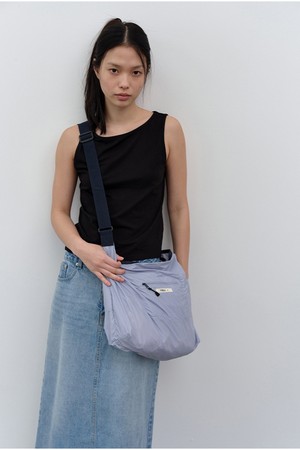 패커블 숄더 백 M Blue