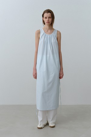 W 시어서커 넥 셔링 원피스 Light Blue