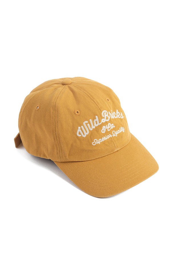 WILD BRICKS - 모자 - CT CHAIN STITCH LOGO CAP (mustard)