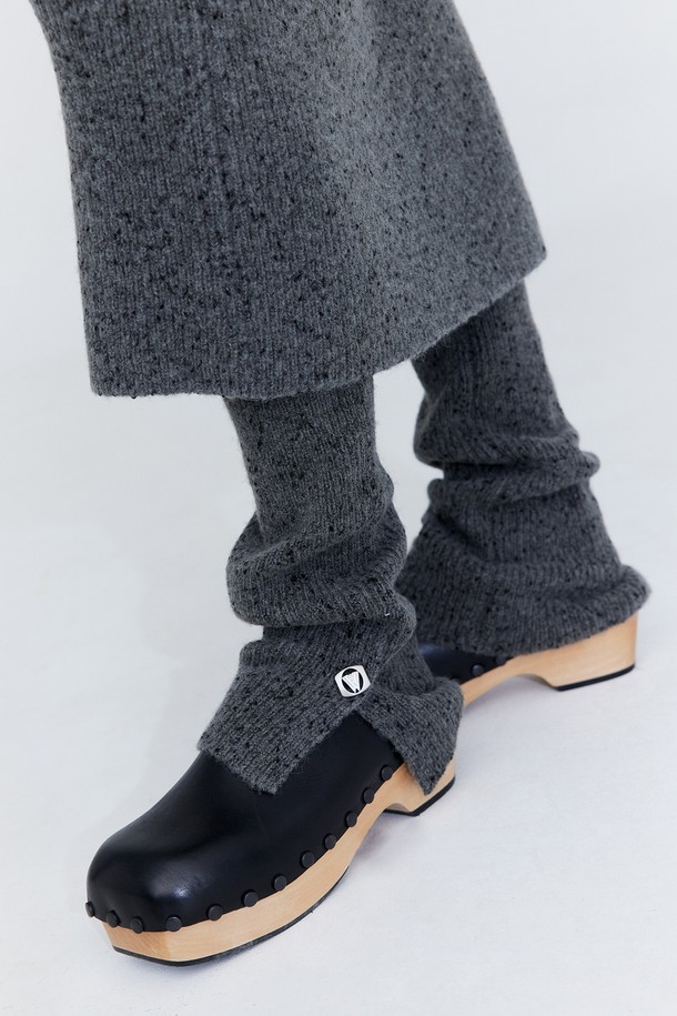 WNDERKAMMER - 양말 - Slit Knit Warmer_Charcoal