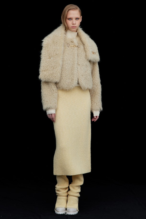 WNDERKAMMER - 자켓 - Faux Fur Crop Jacket_Beige