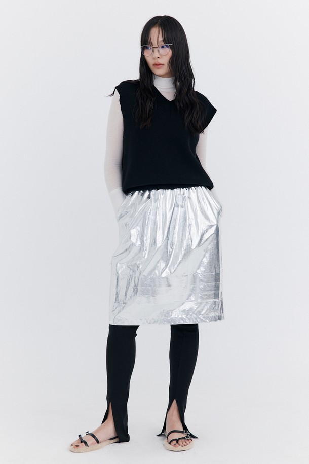 WNDERKAMMER - 미디스커트 - Raw-cut Tuck Skirt_Silver